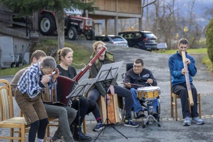 166-20251031- N9A2585